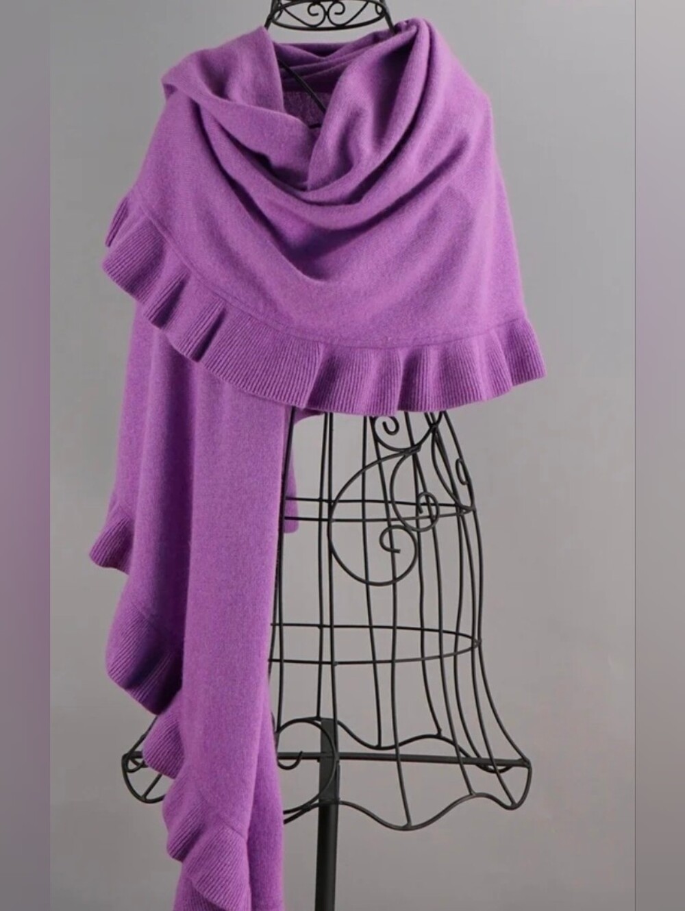 Beautiful Cashmere Ruffle Shawl- Lilac.